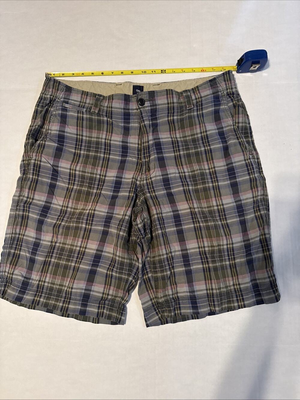 Men's Gap Flat Front Plaid Shorts - Sz. 38 GAP Gingham